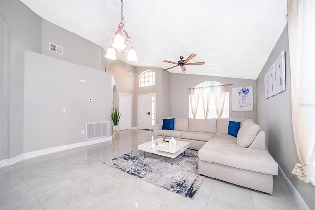 Photo - 207 Langham Dr