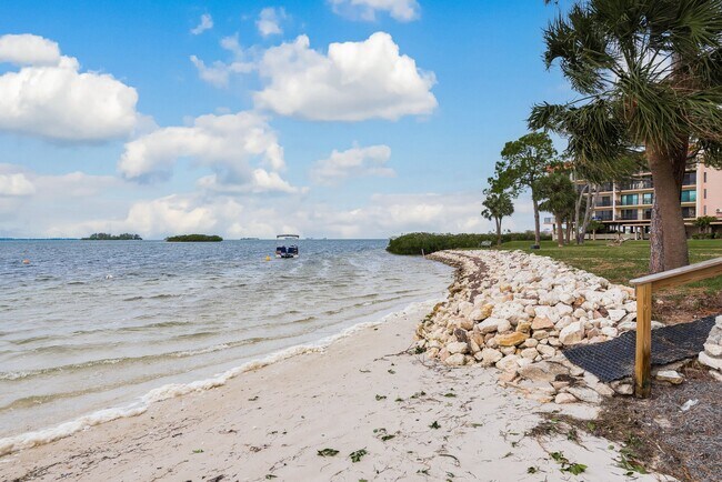 Photo - 2700 Bayshore Blvd