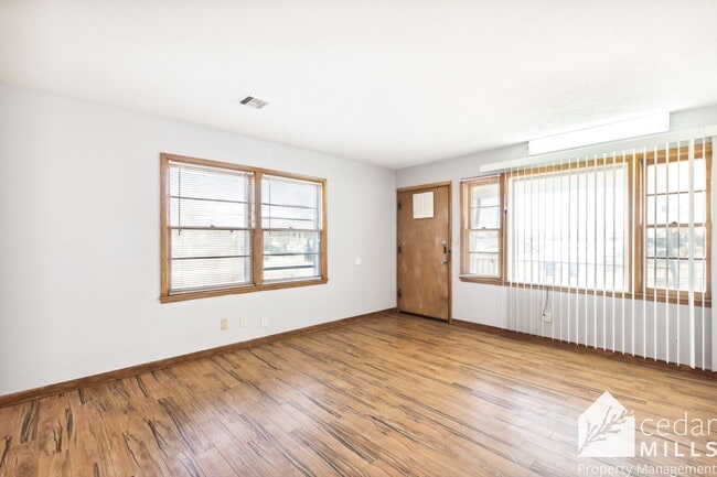 Photo - 1731 N Holyoke St