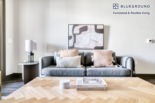 Photo - 3201 Esperanza Crossing Unidad FL5-ID178