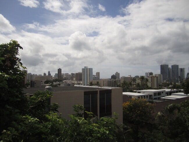 1559B Thurston Ave Unit 7