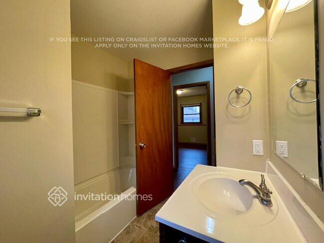 Photo - 6680 Anoka St NE