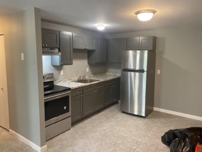 Photo - 297 Ashland Ave Unidad 14 Rental
