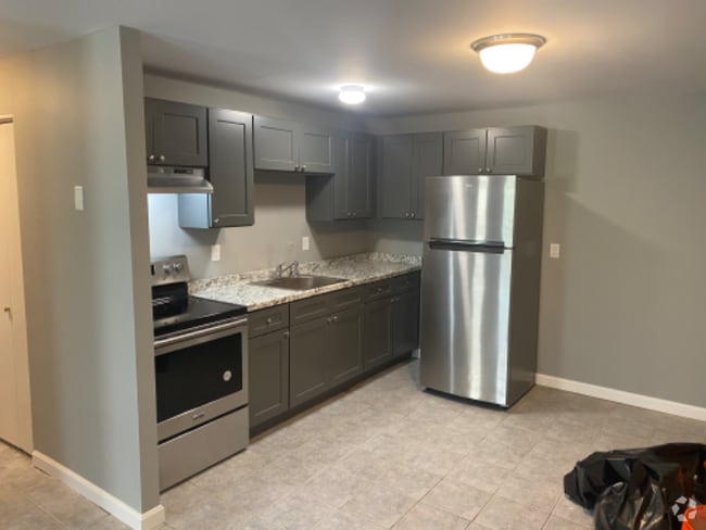 Building Photo - 297 Ashland Ave Rental