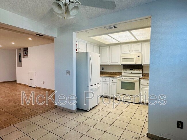 Photo - 1000 2nd St