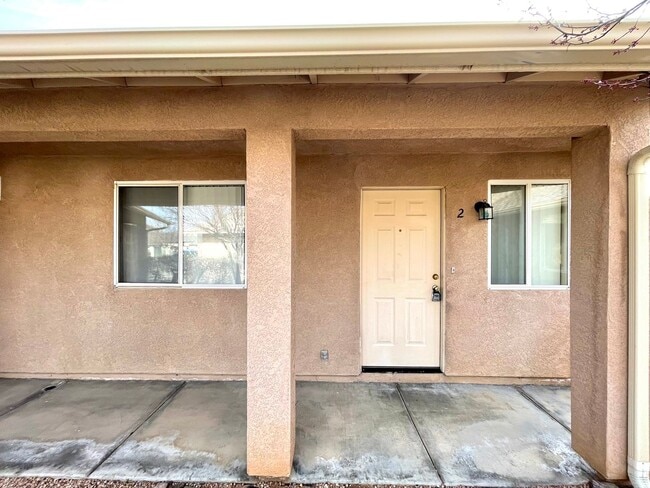 Photo - Cute 2 Bedroom Duplex with Garage!