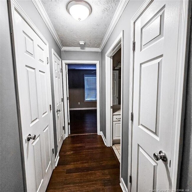 Photo - 1750 Renwick Dr