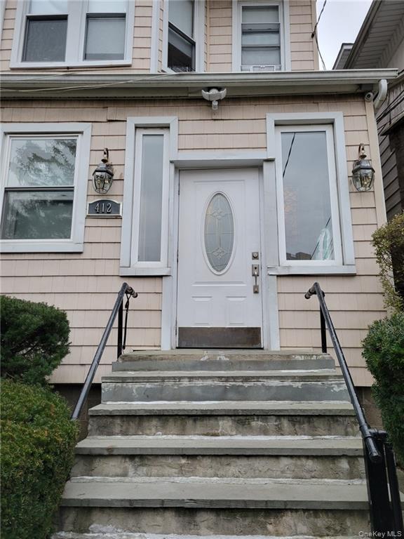 Building Photo - 412 Warburton Ave Unit 3