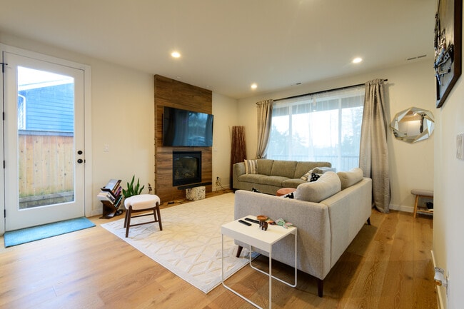 Photo - 14431 32nd Ln S