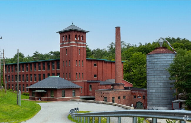 Exterior - Woolen Mills Rental