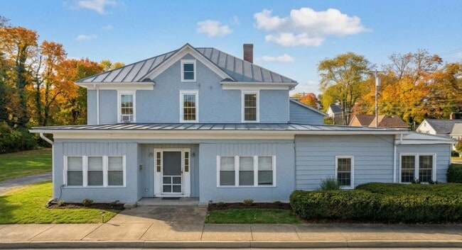 Photo - 8 W Prospect St