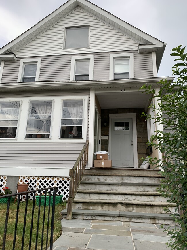 Building Photo - 61 W Center St Unit 1