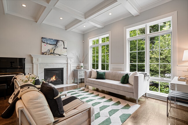 Photo - 3514 N Leavitt St