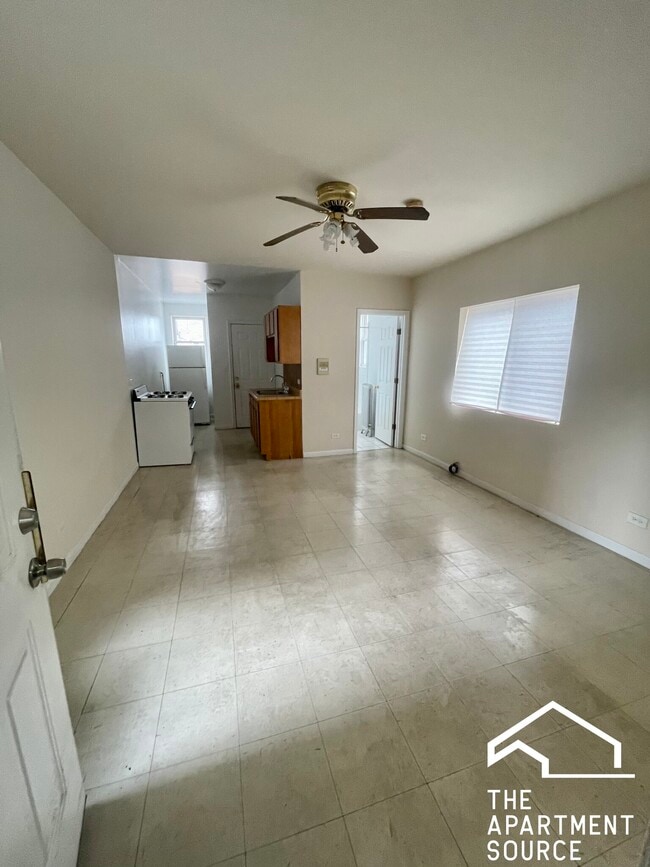 Photo - 5011 W Cermak Rd Unidad 18