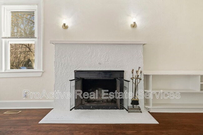 Photo - 1018 Wolcott Ave Unit B