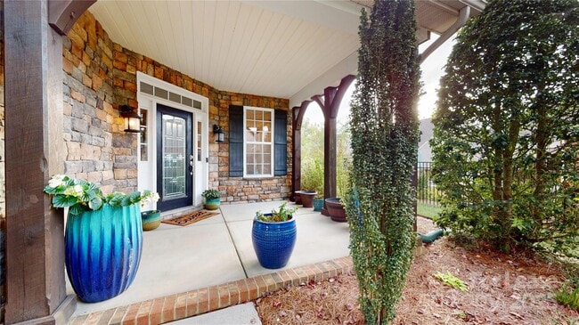 Photo - 7323 Firespike Road