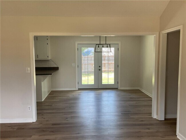 Photo - 2452 Kilgore Rd