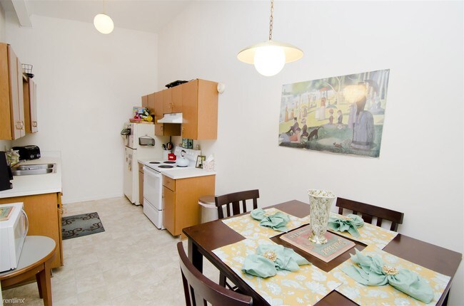 Photo - 1016 Chester Rd