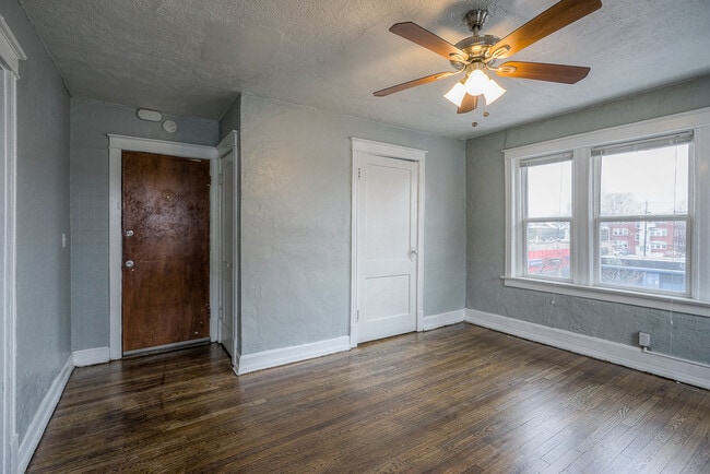 Photo - 3721 Broadway