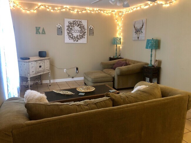 Photo - 104 B St Unit 104 B Street A