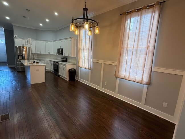 Photo - MOVE IN READY