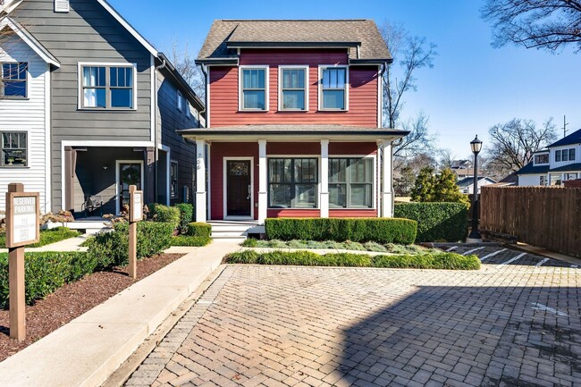Great 3BE/2.5BA cottage home in popular Ri... - Great 3BE/2.5BA cottage home in popular Ri...