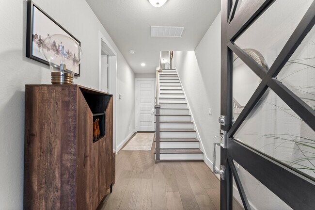 Photo - 4227 Allen St