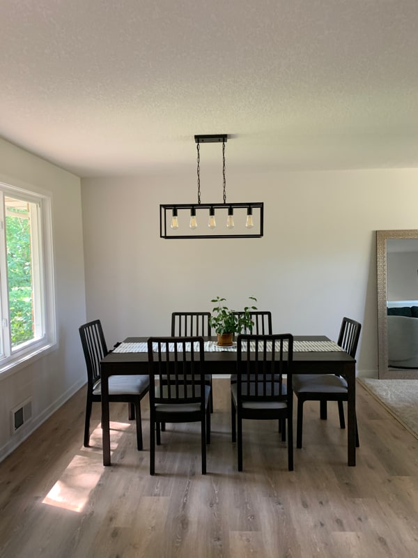 Photo - 928 Bartelmy Ln N