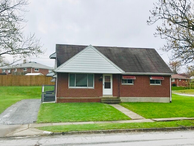 Building Photo - 4630 Amesborough Rd Rental