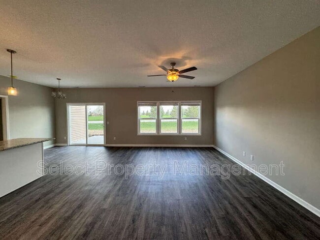 Photo - 8796 Elmont Cv