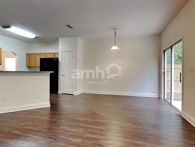 Photo - 2510 Victoria Point Dr