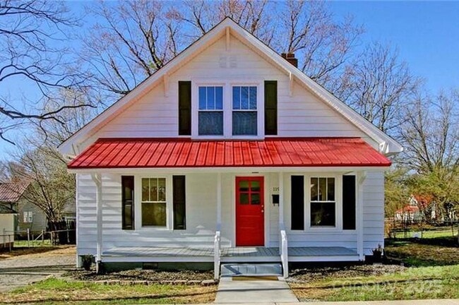 Building Photo - 119 E Pressley Ave Rental