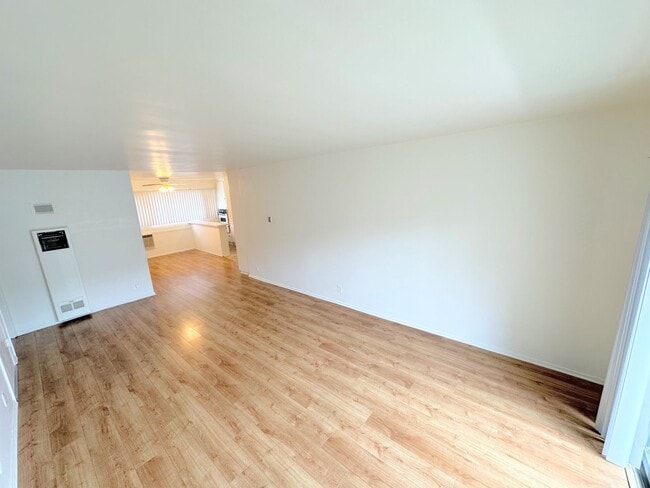 WEST LA: Large & Bright 1 bed/1 bath apart... - WEST LA: Large & Bright 1 bed/1 bath apart... Apartment Unit 3
