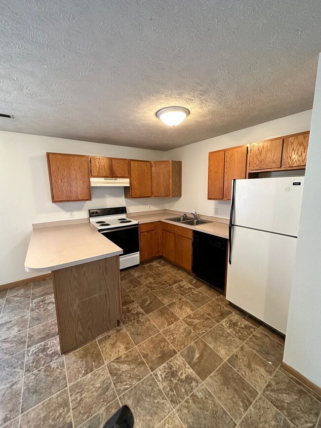Photo - 2635-2639 N 5 Unit 2639