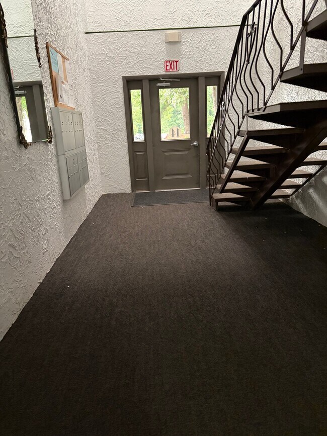 Photo - 14 Shadowbrook Ln Unidad 6