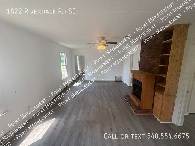 Photo - 1822 Riverdale Rd SE