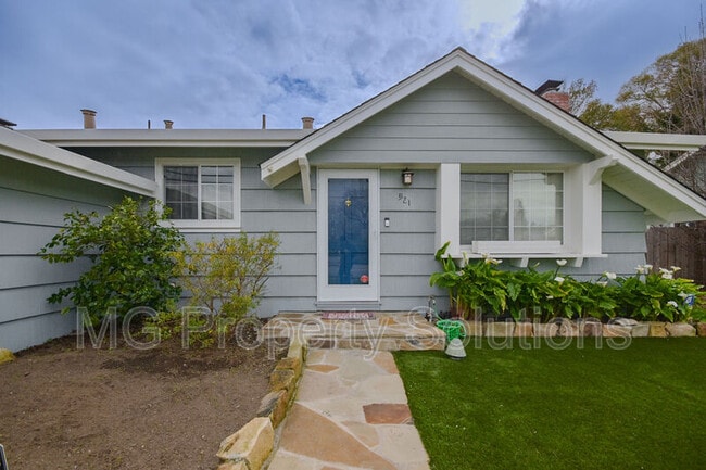 Photo - 521 Rowland Blvd