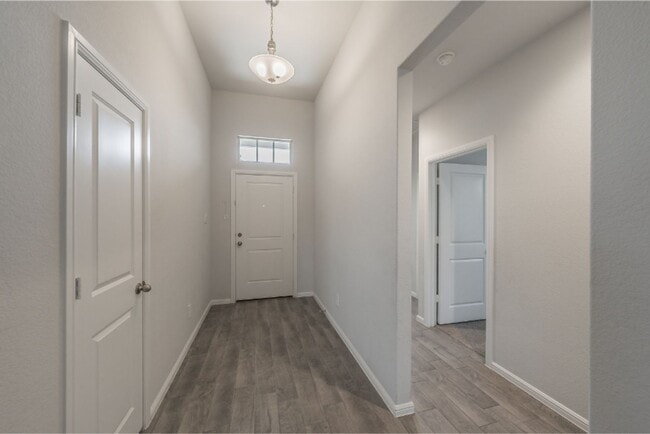 Photo - 8637 Centerboard Ln