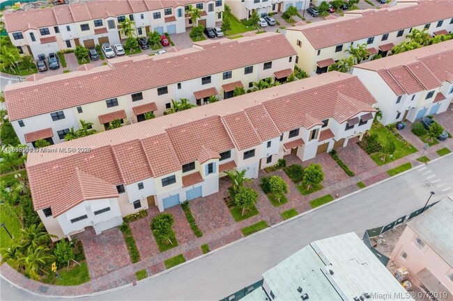 Photo - 20901 NW 1st Dr Unit TOWNHOUSE