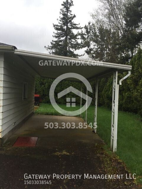 Photo - 564 Illinois Ave NE