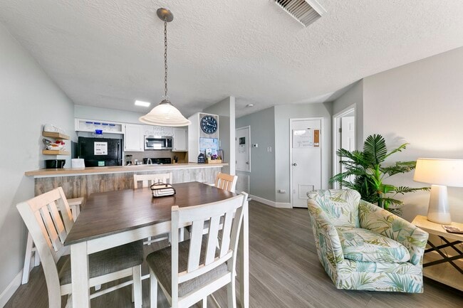 Photo - 7600 Seawall Blvd Unit 115