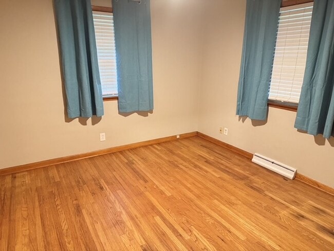 Photo - Beautiful 2 BR house in Bloomington. 1.5 bathroom