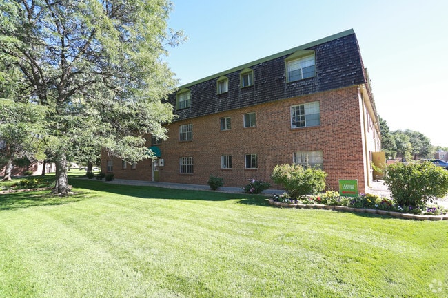 Garden Center Apartments