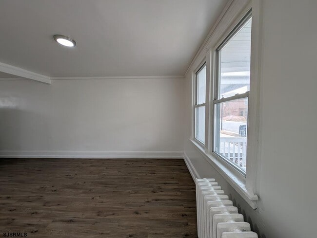 Photo - 1005 N Michigan Ave