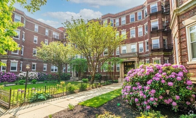 Building Photo - 106 Queensberry St Unit 10 Rental