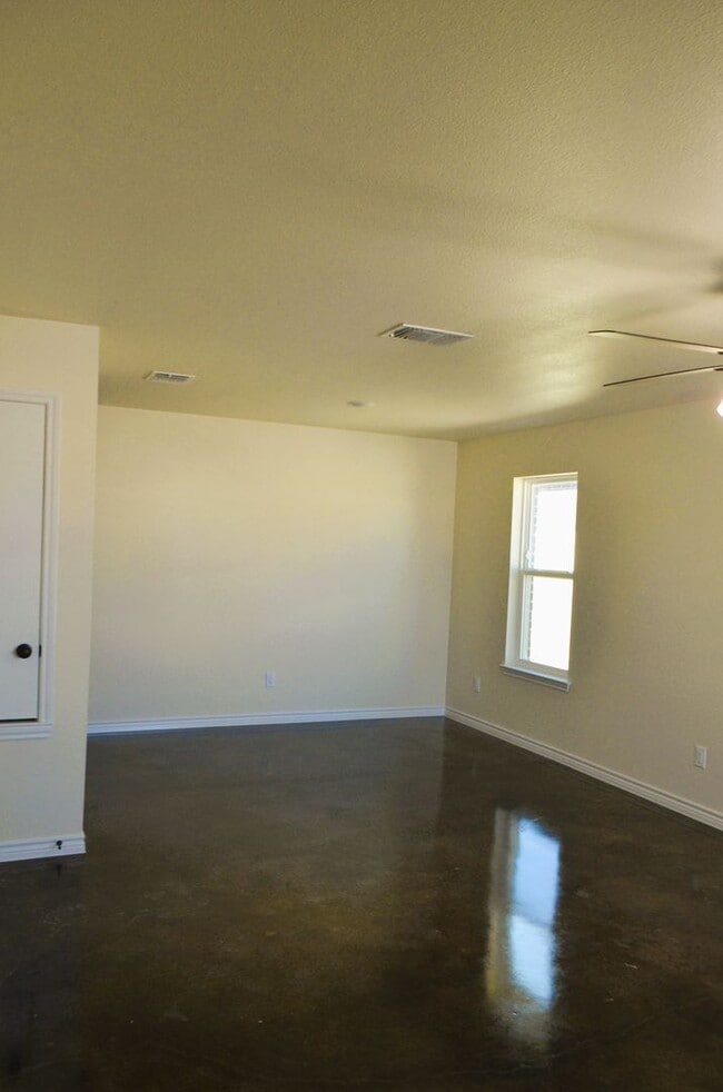 Photo - 1001 Cline Dr Unit B - 1001 Cline Dr