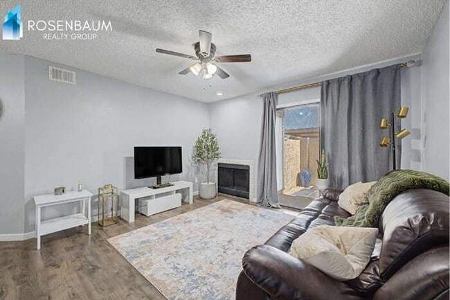 Photo - Charming 2-beds, 2-baths ground-level condo nestled in the highly desirable Woodglen Square commu... Unit 1067