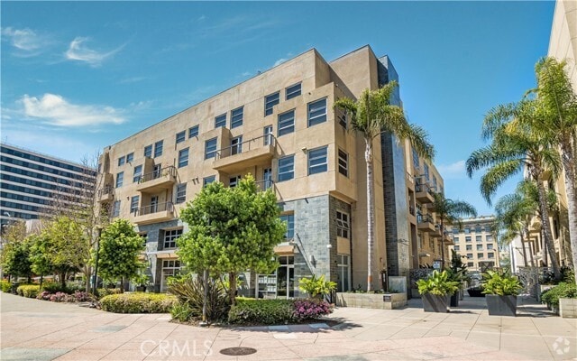 Building Photo - 133 The Promenade N Unit 107 Rental