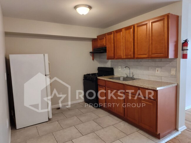 Photo - 679 S 14th St Townhome