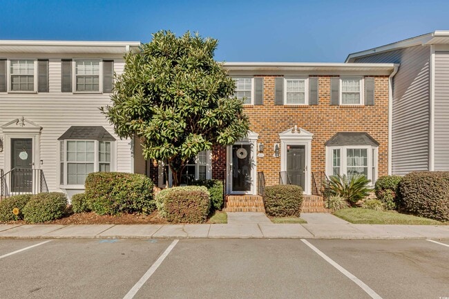 Photo - 2925 Carriage Row Ln